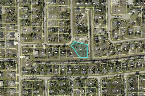 825 Appleton AVE, Lehigh Acres FL 33974