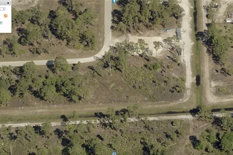 825 Appleton AVE, Lehigh Acres FL 33974
