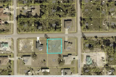 12 W 8TH ST, Lehigh Acres FL 33972