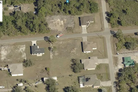 12 W 8TH ST, Lehigh Acres FL 33972