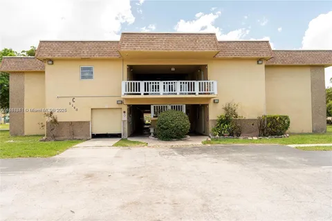 5140 SW 40th Ave # 23C, Dania Beach FL 33314
