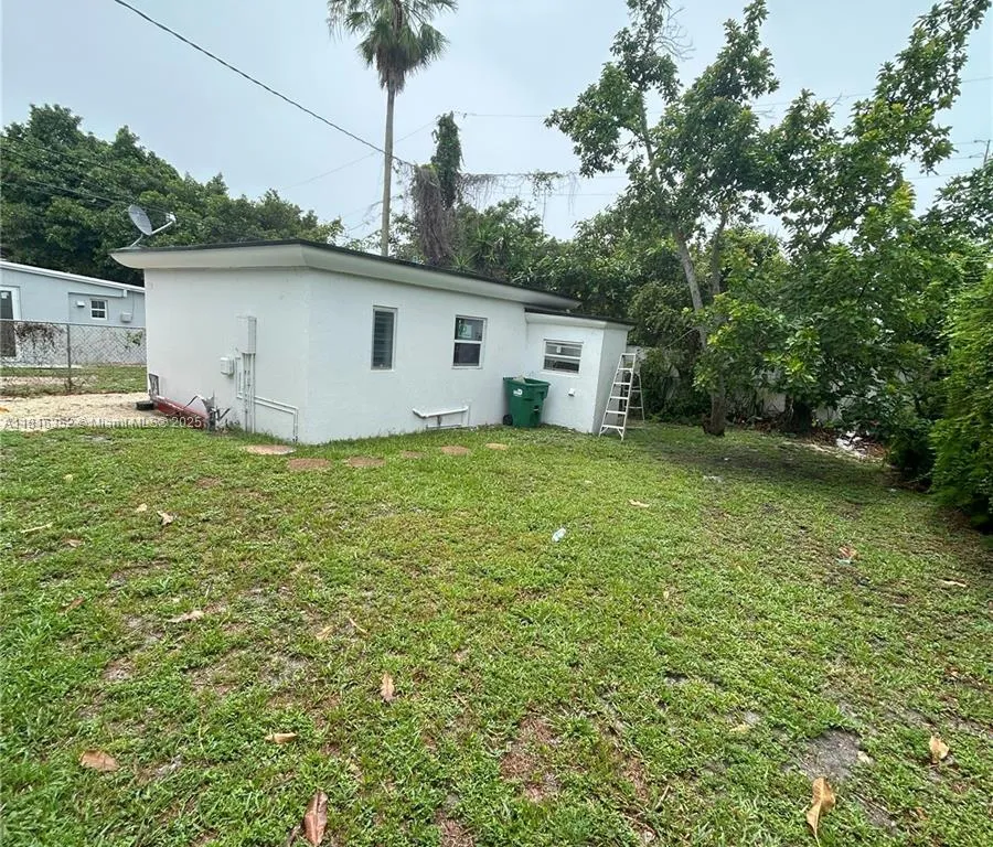 1220 NE 110th Ter, Miami FL 33161