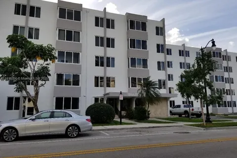 250 180th Dr # 159, Sunny Isles Beach FL 33160