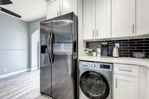1660 SW 47th Ave, Fort Lauderdale FL 33317
