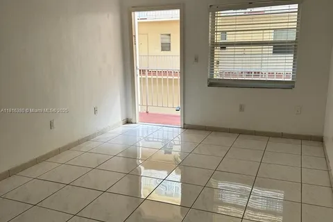 1747 Rodman St # 203, Hollywood FL 33020