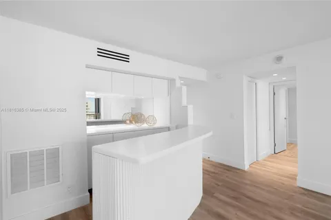 2655 Collins Ave # 2408, Miami Beach FL 33140
