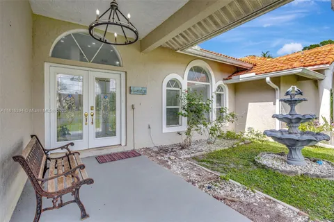 17084 N 33rd Rd N, Loxahatchee FL 33470
