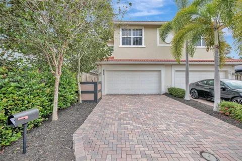 600 SW 8th St # 1, Fort Lauderdale FL 33315