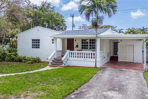 1110 Falcon Ave, Miami Springs FL 33166