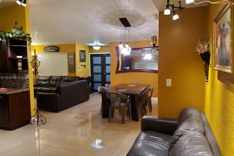 14880 SW 56th Ter, Miami FL 33193