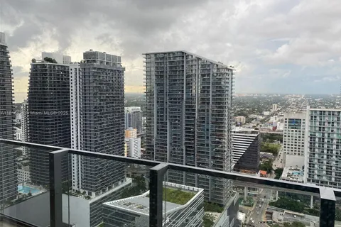 68 SE 6th St # 3404, Miami FL 33131