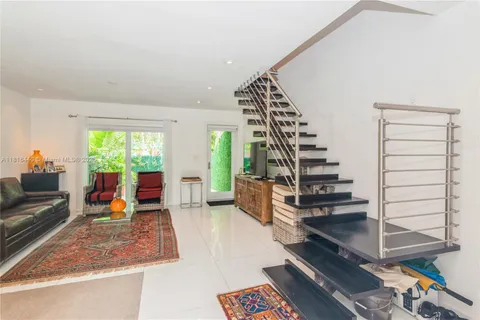 798 Crandon Blvd # B, Key Biscayne FL 33149