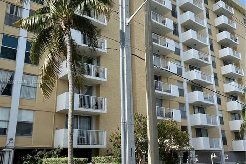 2020 NE 135th St # 801, North Miami FL 33181