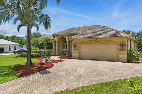 15560 Old Olga Rd, Fort Myers FL 33920