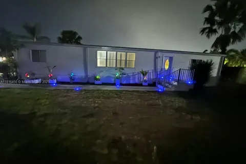 5103 NW 1st Way, Deerfield Beach FL 33064