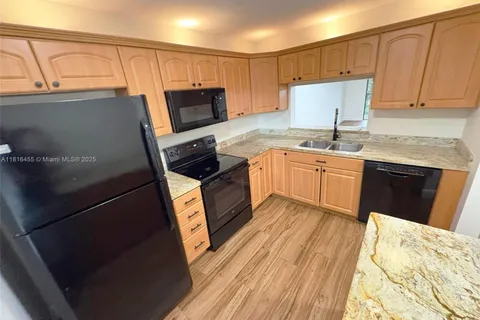 2900 NW 42nd Ave # A202, Coconut Creek FL 33066