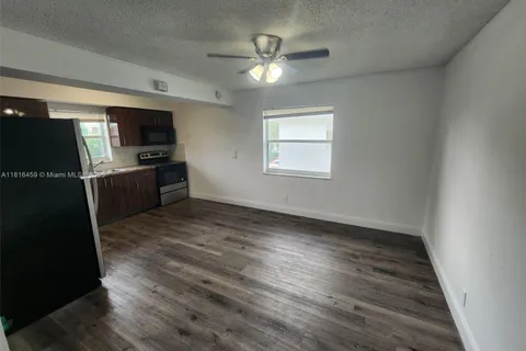 4117 Woodside Dr # 2, Coral Springs FL 33065