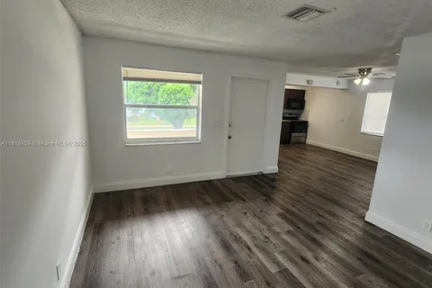 4117 Woodside Dr # 2, Coral Springs FL 33065