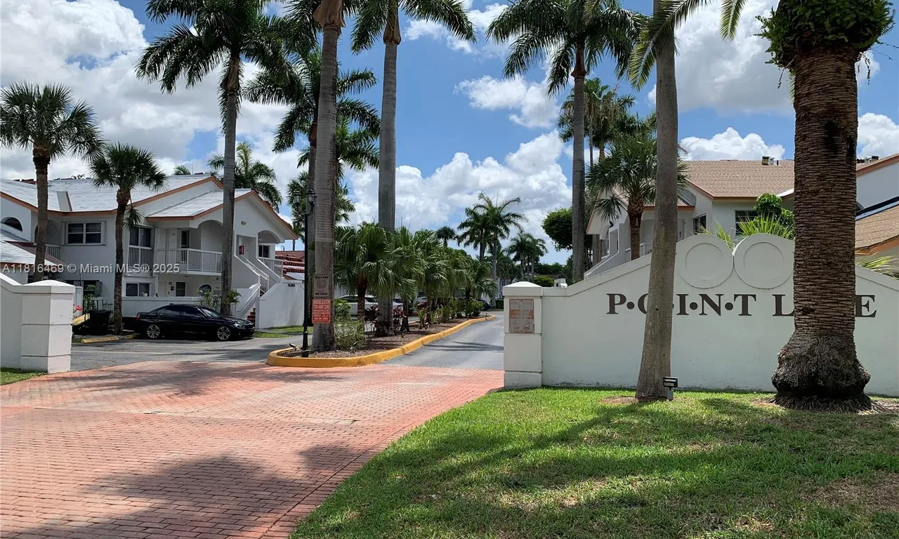 7611 SW 153rd Ct # 203, Miami FL 33193