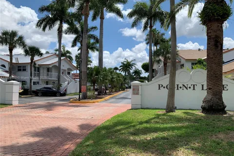 7611 SW 153rd Ct # 203, Miami FL 33193