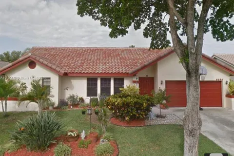 5024 NW 58th Ter, Coral Springs FL 33067