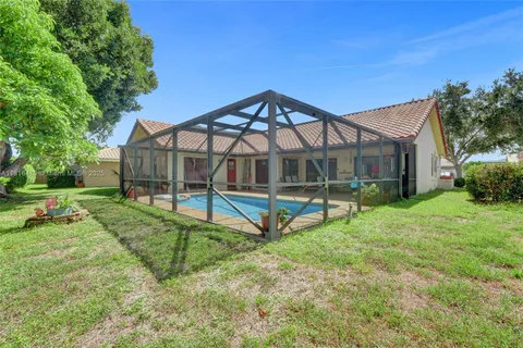 5024 NW 58th Ter, Coral Springs FL 33067