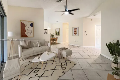 16356 Malibu Dr # 36, Weston FL 33326