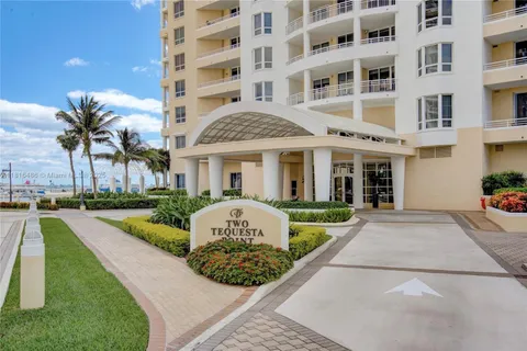 808 Brickell Key Dr # 1603, Miami FL 33131