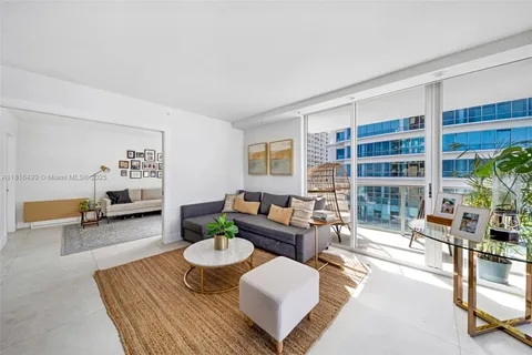 1155 BRICKELL BAY DR # 3002, Miami FL 33131