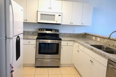 11001 NW 83rd St # 208, Doral FL 33178