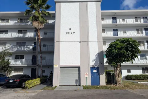 8540 N Sherman Cir # 105, Miramar FL 33025