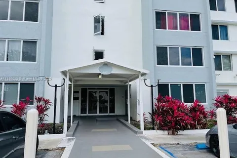 9001 SW 77th Ave # C406, Miami FL 33156