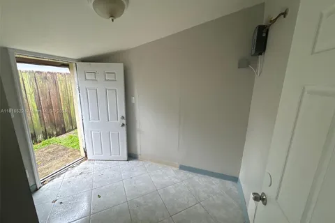 2130 Acapulco Dr, Miramar FL 33023