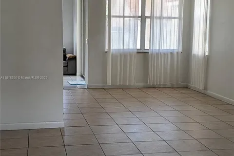 876 Sand Creek Cir, Weston FL 33327