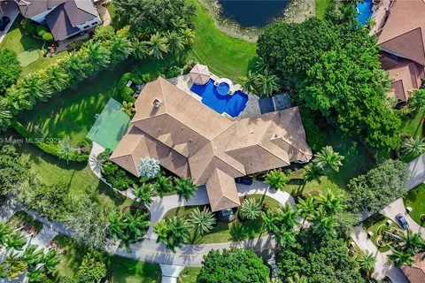 3502 Derby Ln, Weston FL 33331