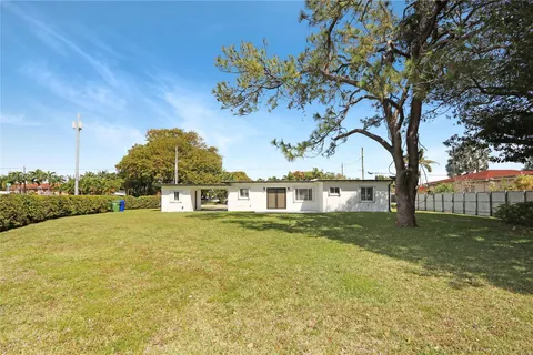 3296 NW 14th Ter, Miami FL 33125