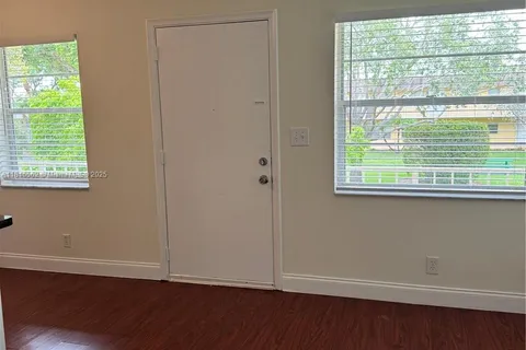 5156 NE 6th Ave # 224, Oakland Park FL 33334
