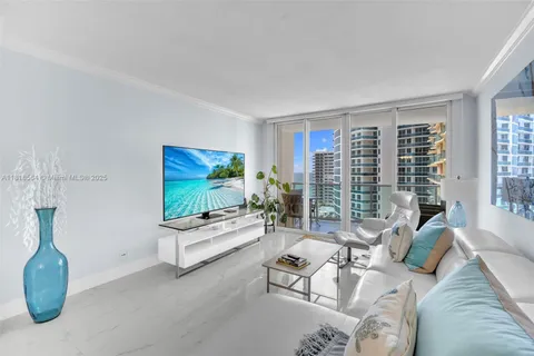 2501 S Ocean Dr # 1218, Hollywood FL 33019