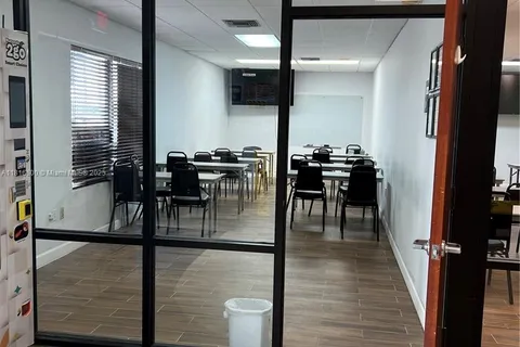 7208 NW 72nd Ave # 7208, Miami FL 33166