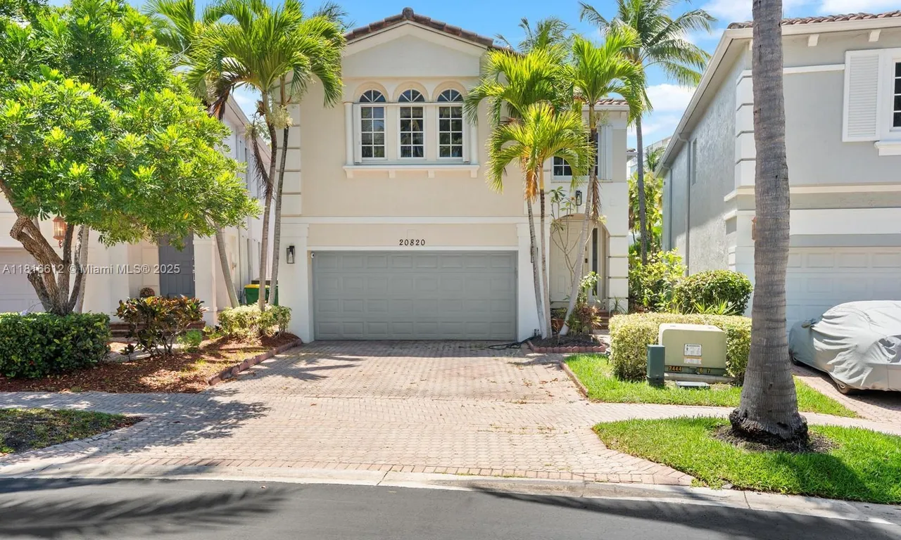 20820 NE 30th Pl, Aventura FL 33180