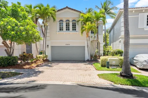 20820 NE 30th Pl, Aventura FL 33180