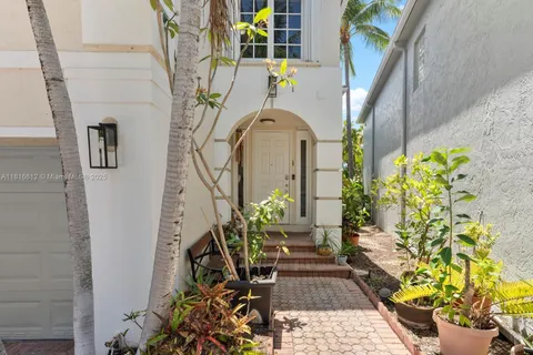20820 NE 30th Pl, Aventura FL 33180
