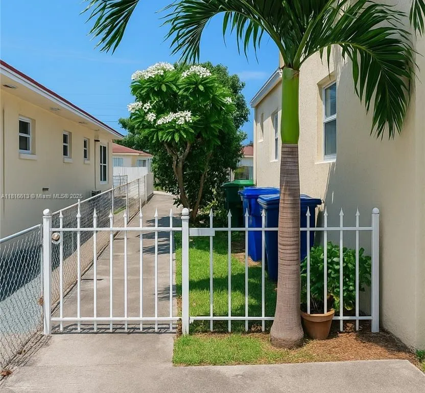 3655 SW 24th Ter # 3657, Miami FL 33145