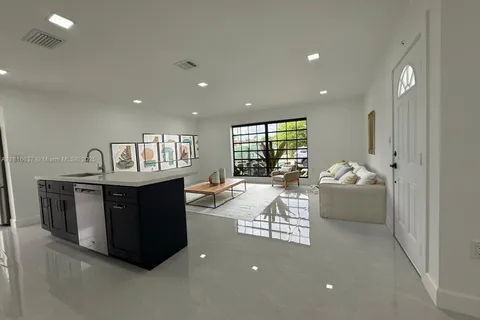 4314 SW 97th Ct, Miami FL 33165