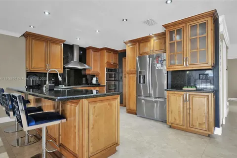 11763 SW 15th St, Miami FL 33184