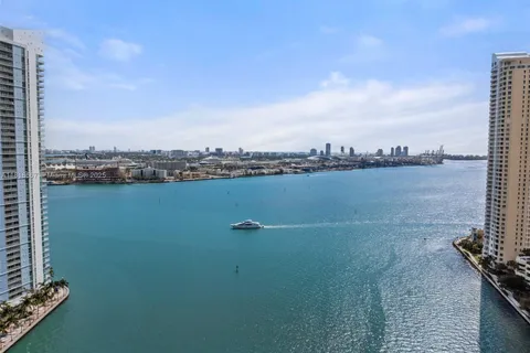 300 S Biscayne Blvd # 802, Miami FL 33131