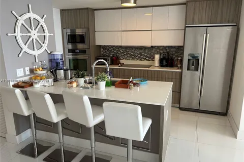 600 NE 27th St # 3003, Miami FL 33137