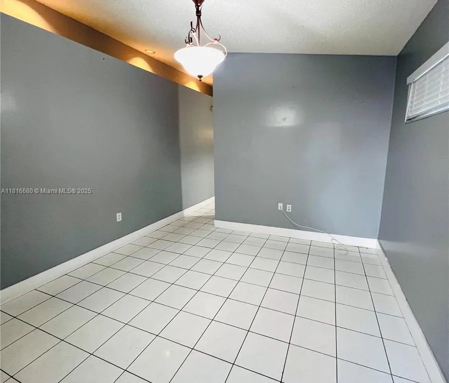 259 E 52nd St, Hialeah FL 33013
