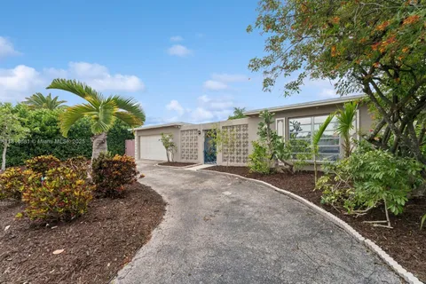 1305 N 47th Ave, Hollywood FL 33021