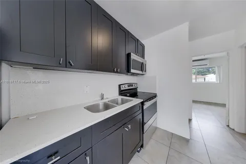1145 NW 3rd St # 7, Miami FL 33128
